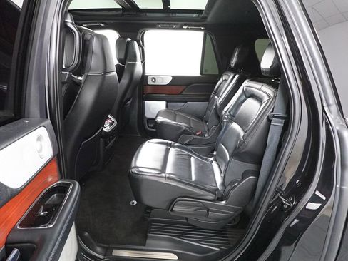 Used 2021 Lincoln Navigator L Reserve image 24