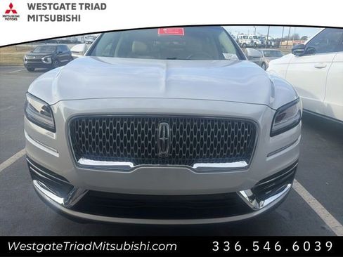 Used 2019 Lincoln Nautilus Reserve image 2