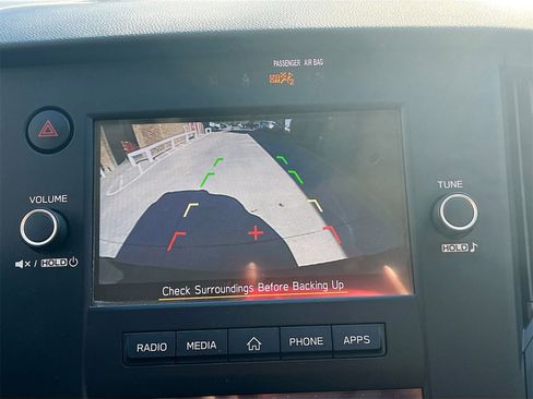 Used 2024 Subaru Outback 2.5i image 13