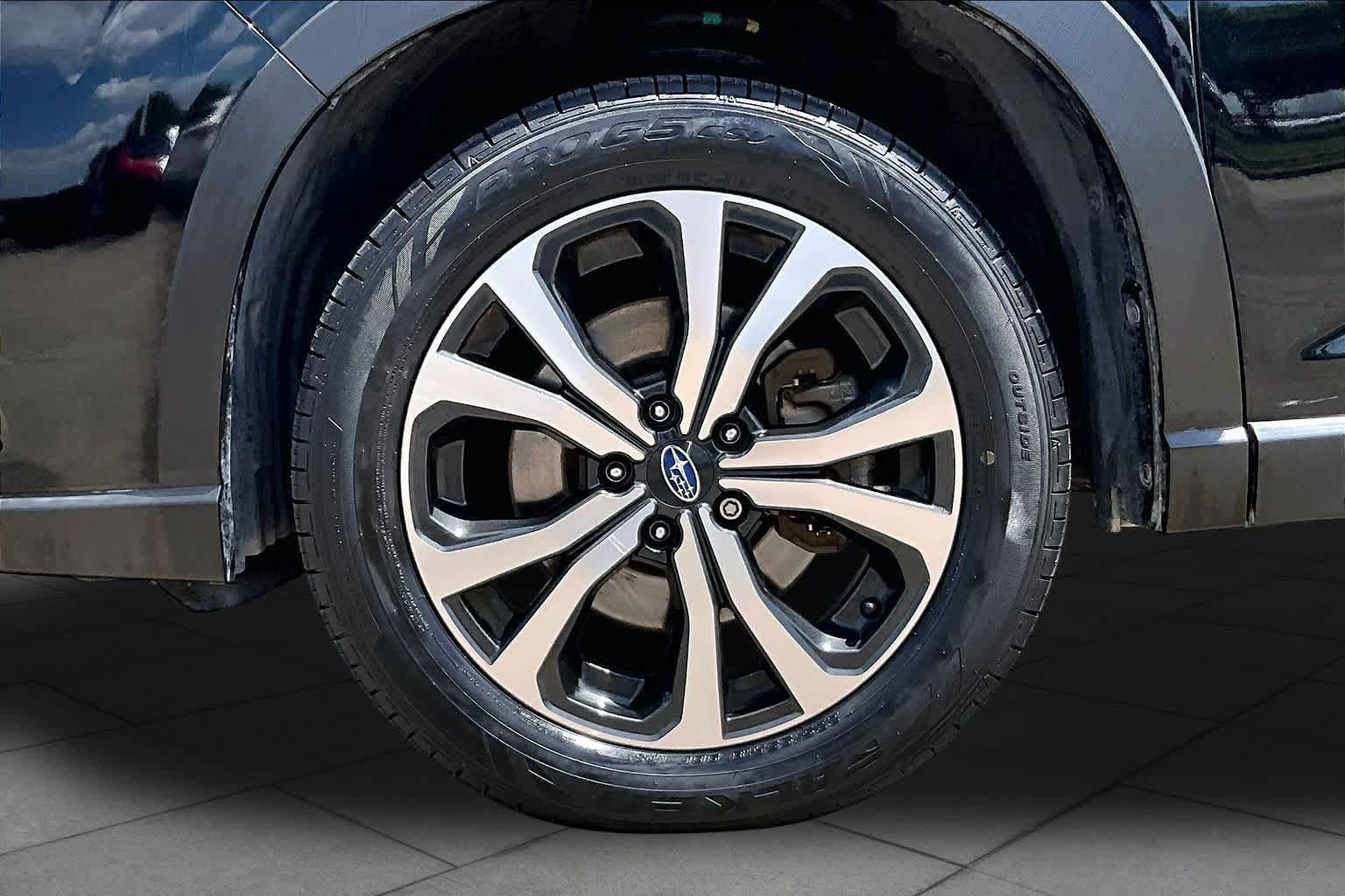 Used 2023 Subaru Forester Limited AWD/4WD image 11