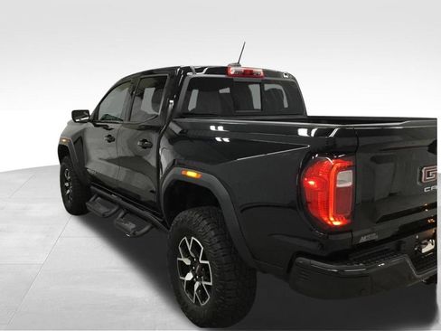 Used 2024 GMC Canyon AT4X AWD/4WD image 32