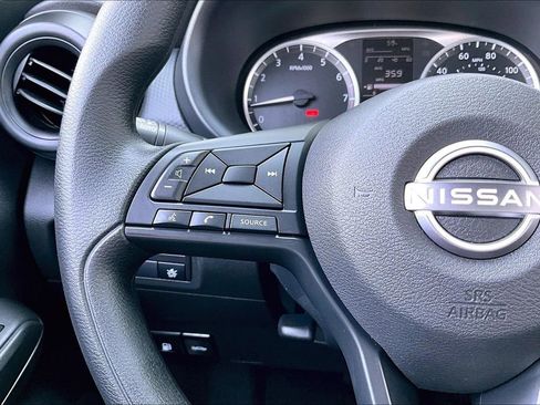 Certified 2025 Nissan Kicks Play S image 21
