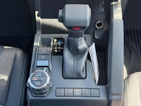 New 2026 Toyota Tacoma TRD Off-Road AWD/4WD image 10