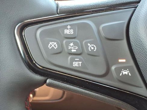 Used 2024 Chevrolet Equinox RS AWD/4WD image 16