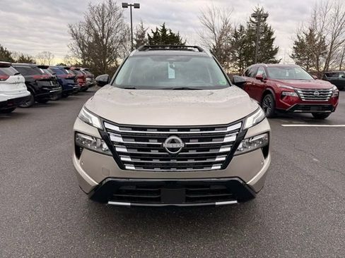 New 2026 Nissan Rogue Platinum w/ Platinum Premium Package image 3