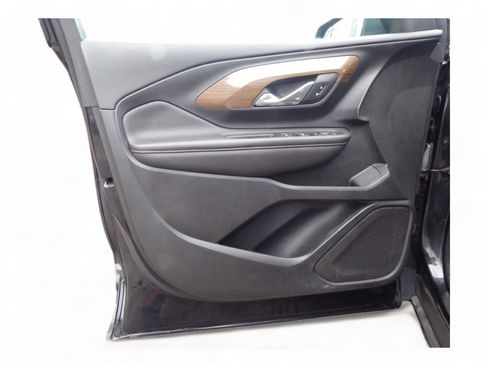 Used 2020 GMC Terrain SLE image 24