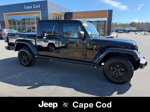 Used 2023 Jeep Gladiator Sport image 1