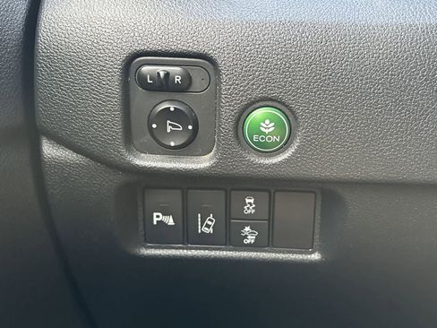 Used 2017 Honda Pilot Elite image 8