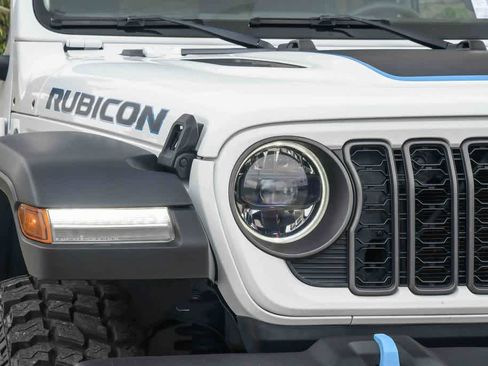 Used 2024 Jeep Wrangler Unlimited Rubicon 4xe AWD/4WD image 5