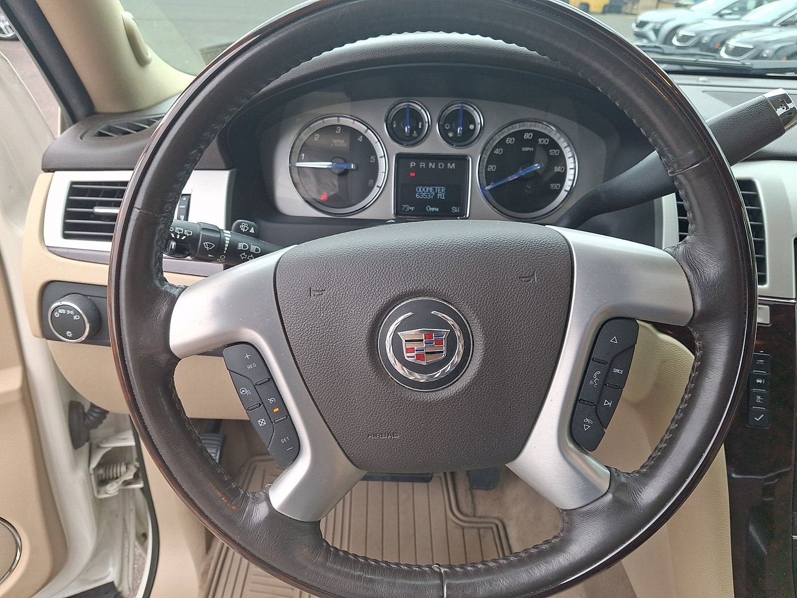 Used 2014 Cadillac Escalade Luxury AWD/4WD image 19