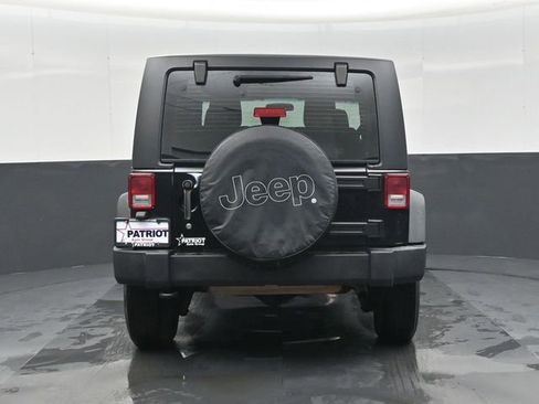 Used 2014 Jeep Wrangler Sport w/ Connectivity Group AWD/4WD image 6