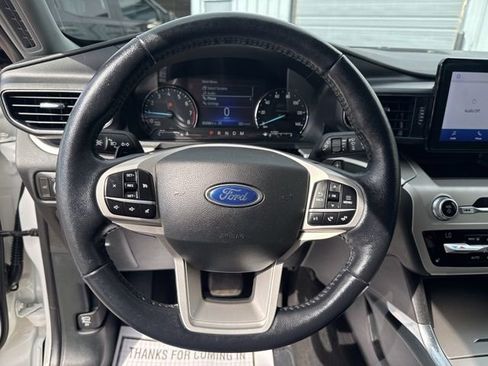 Used 2020 Ford Explorer XLT w/ Equipment Group 202A image 17