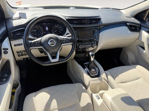 Used 2021 Nissan Rogue Sport SV FWD image 15