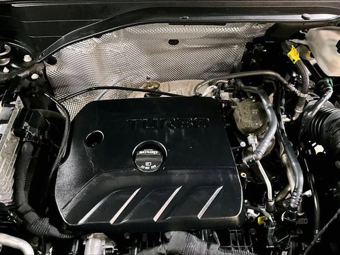 Used 2021 Chevrolet TrailBlazer RS w/ Sun and Liftgate Package image 33