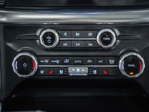 Used 2023 Ford F150 Lariat w/ Equipment Group 502A High image 31