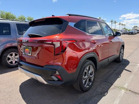 Used 2024 Kia Seltos S FWD image 4