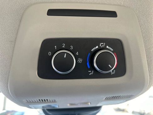 Used 2021 Ford Transit 350 XLT image 17