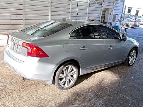 Used 2011 Volvo S60 T6 AWD/4WD image 3