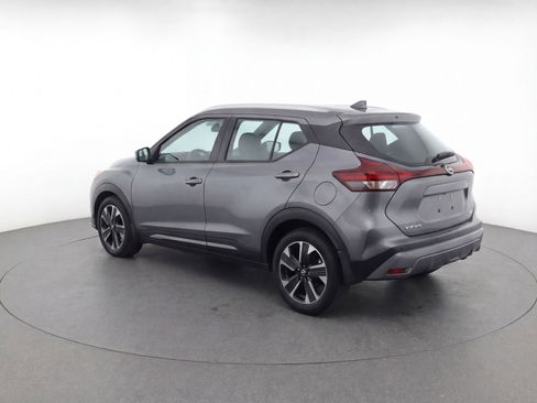 Used 2025 Nissan Kicks SV AWD/4WD image 6