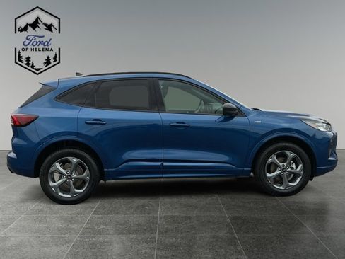 Certified 2023 Ford Escape ST-Line w/ Tech Pack #1 AWD/4WD image 6