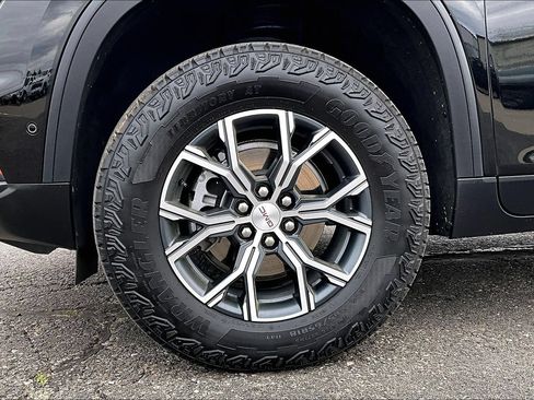 Used 2024 GMC Acadia AT4 w/ Super Cruise Package AWD/4WD image 8