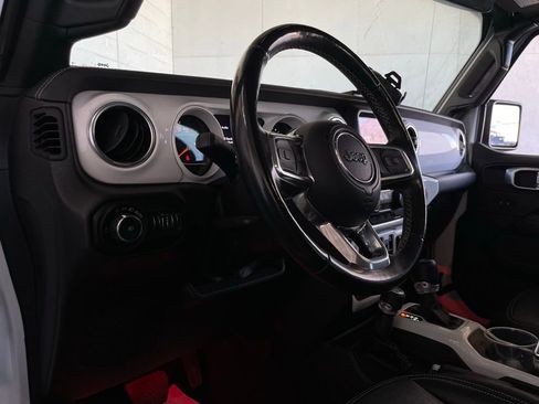 Used 2022 Jeep Wrangler Unlimited Sahara w/ Cold Weather Group image 11