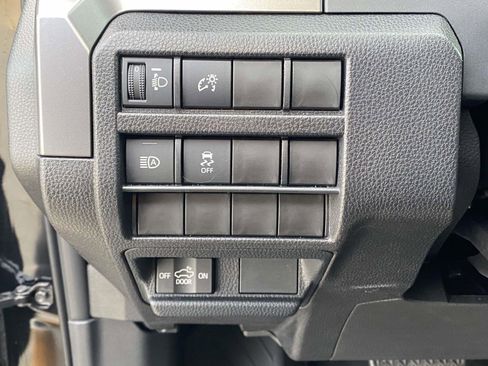 Used 2025 Toyota Tacoma 2WD Double Cab image 20