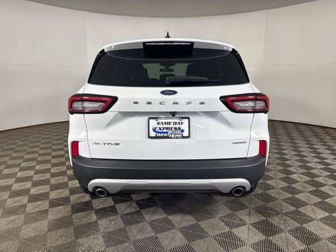 Used 2025 Ford Escape Active w/ Cold Weather Package image 2