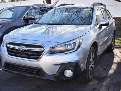 Used 2019 Subaru Outback 2.5i Limited image 4