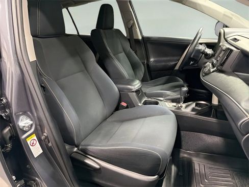 Used 2016 Toyota RAV4 XLE image 14