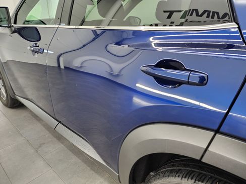 Used 2025 Nissan Pathfinder SV image 30