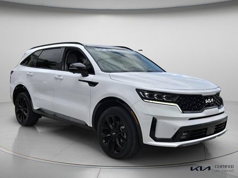 Certified 2023 Kia Sorento SX AWD/4WD image 9