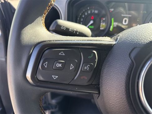 Used 2024 Jeep Wrangler Unlimited w/ Convenience Group image 20