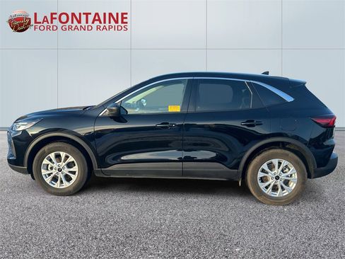 Used 2023 Ford Escape Active image 4