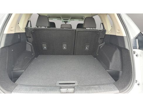 Used 2024 Nissan Rogue S AWD/4WD image 12