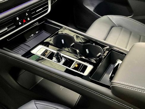 New 2026 Volkswagen Atlas Cross Sport SEL image 10