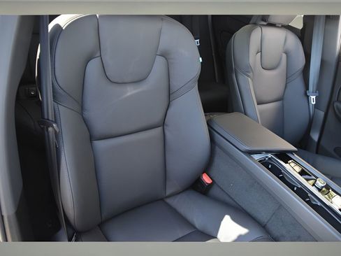 Used 2025 Volvo XC60 T8 Plus w/ Protection Package Premier image 27