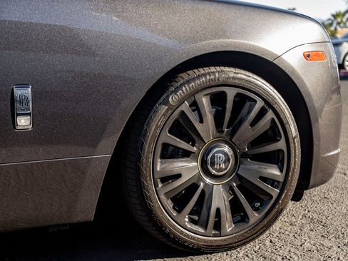 Certified 2020 Rolls-Royce Wraith image 11