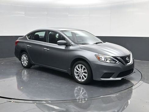 Used 2018 Nissan Sentra S w/ Appearance Package image 1