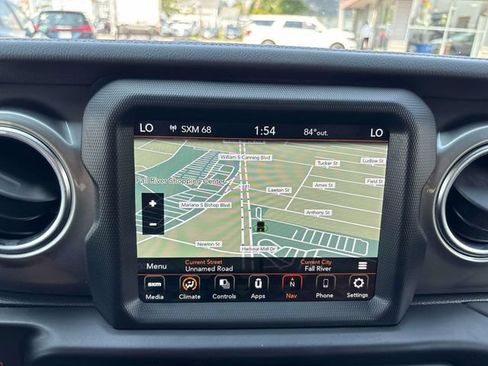 Used 2020 Jeep Wrangler Unlimited Sahara w/ Uconnect 4C Nav & Sound Group AWD/4WD image 24