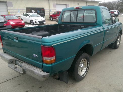 Used 1997 Ford Ranger XLT image 4