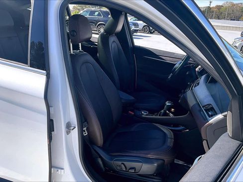 Used 2016 BMW X1 xDrive28i image 9