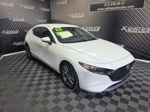 Used 2020 MAZDA MAZDA3 Hatchback FWD image 5