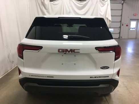 Used 2025 GMC Terrain Elevation image 5