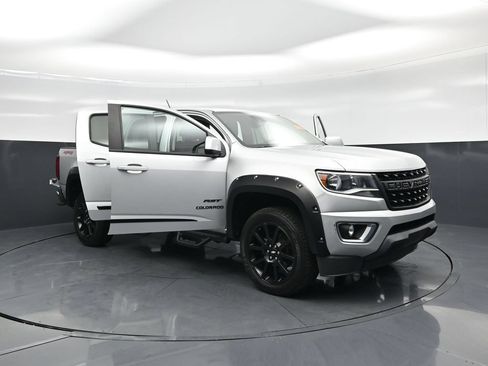 Used 2020 Chevrolet Colorado LT w/ Colorado RST Special Edition AWD/4WD image 25