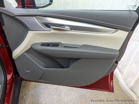 Certified 2023 Cadillac XT5 Premium Luxury AWD/4WD image 22