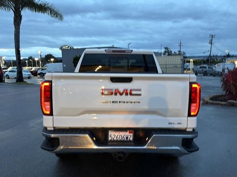 Used 2019 GMC Sierra 1500 SLE w/ SLE Value Package image 4