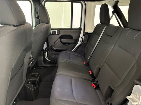Used 2023 Jeep Wrangler Unlimited Sport AWD/4WD image 18