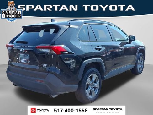 Used 2025 Toyota RAV4 XLE AWD/4WD image 7