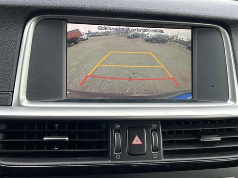 Used 2020 Kia Optima LX image 19